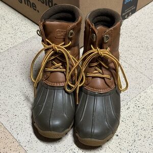 sperry boots